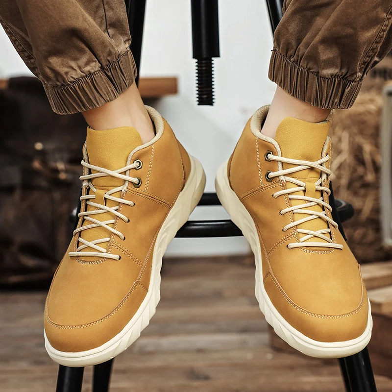 Highland Chukka Sneakers
