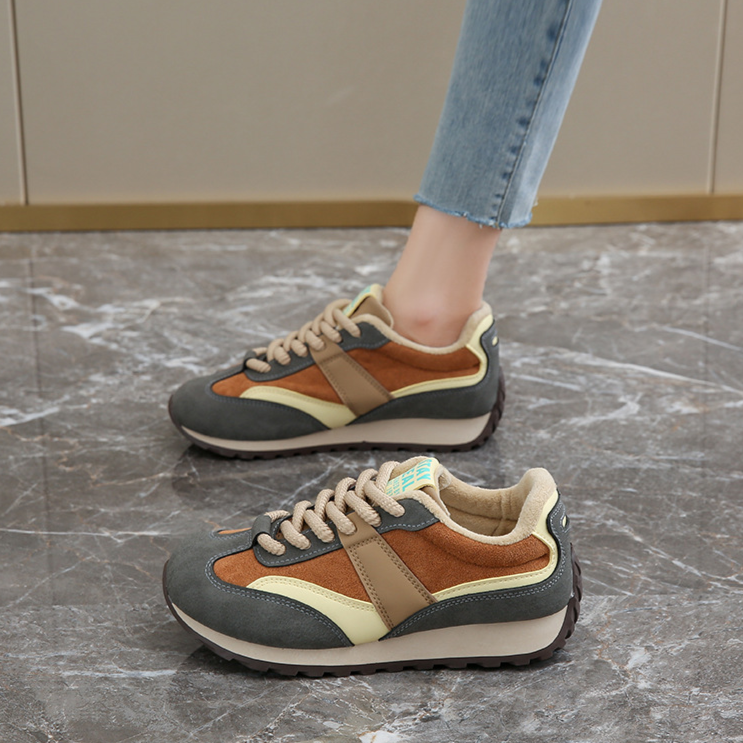 Luna Retro Sneakers
