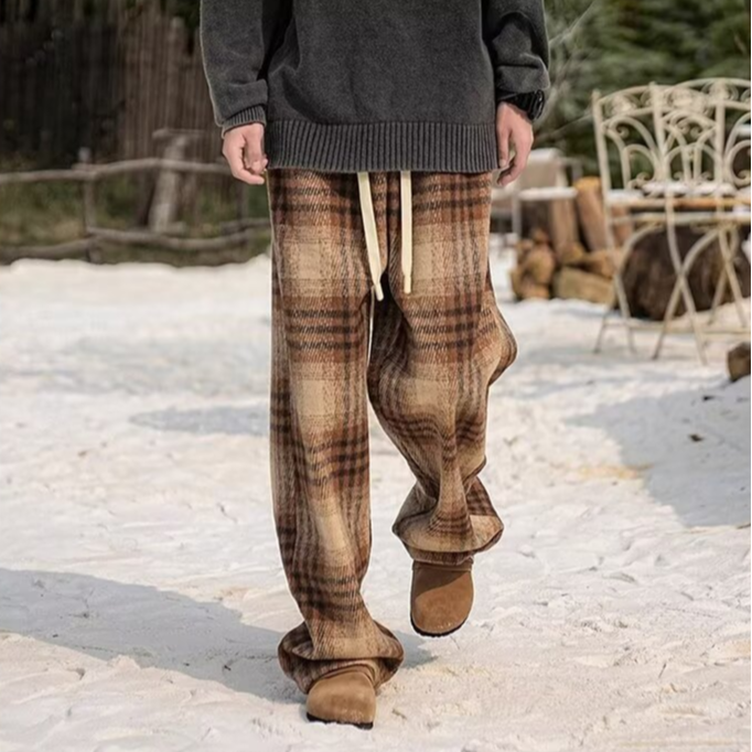 Hype Plaid Sweatpants