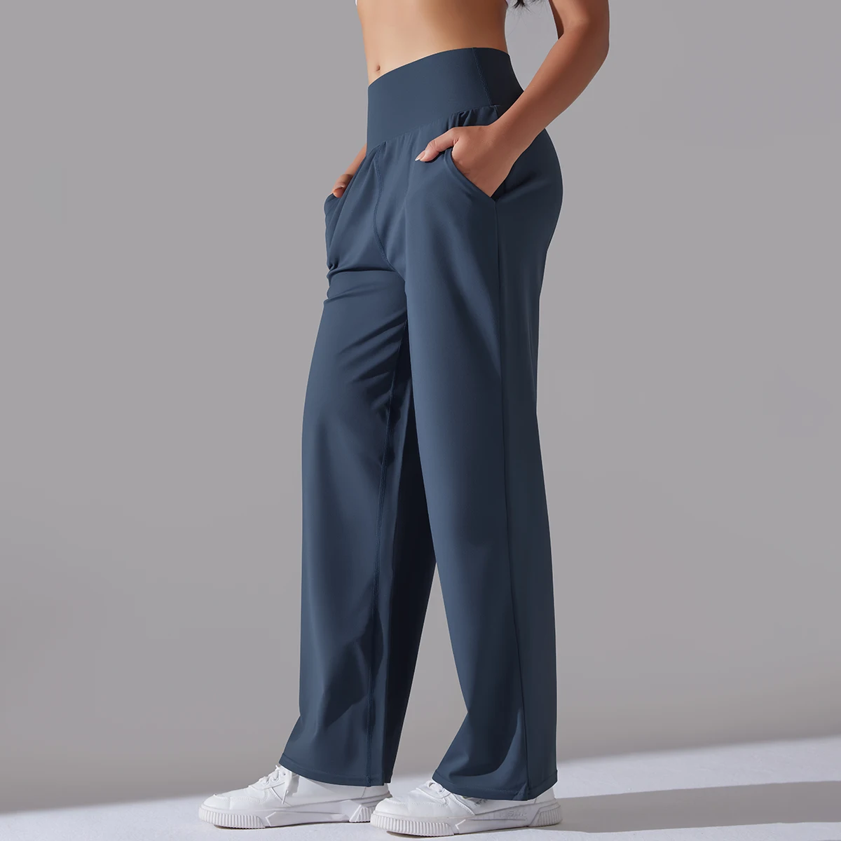 PureMotion Relaxed Pants