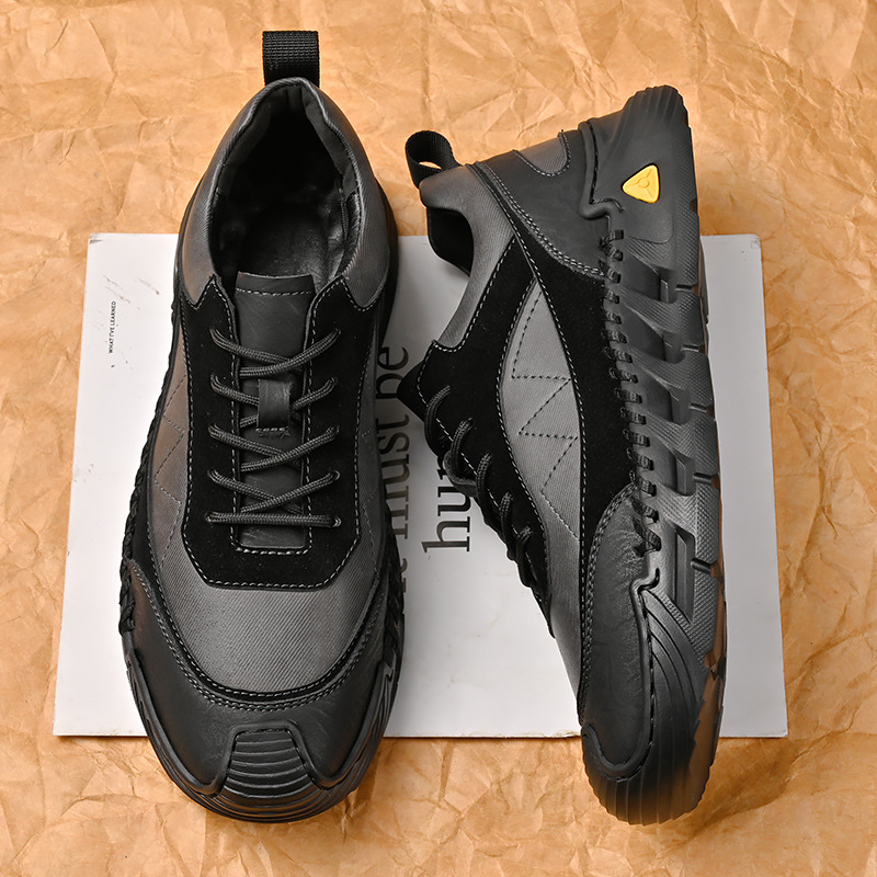 TrailEdge Adaptive Sneakers